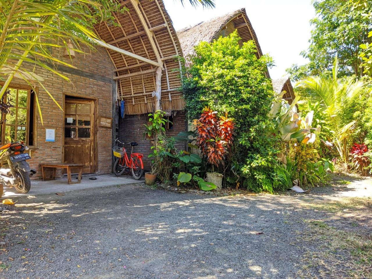 Coconut Tree Cottages Batukaras ภายนอก รูปภาพ